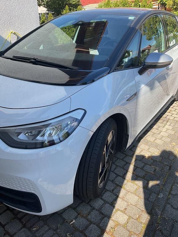 Weiß Gebraucht 2020 VW ID.3 Pro Performance Kleinwagen | 19.600 € (Fairer Preis) - Bild 1/4