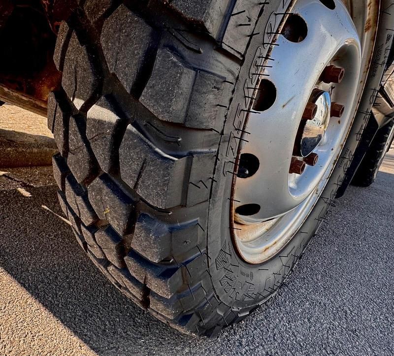 Gebraucht Lada niva 82 PS (60 kW) 2015 Grün SUV