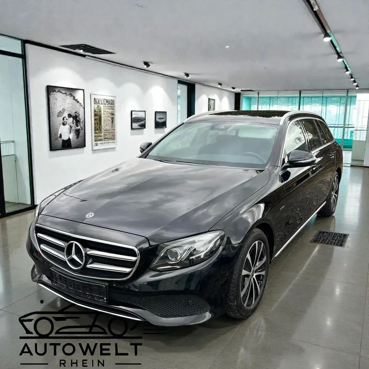 Gebraucht Mercedes E300 Avantgarde 194 PS (142 kW) 2019 Schwarz Kombi