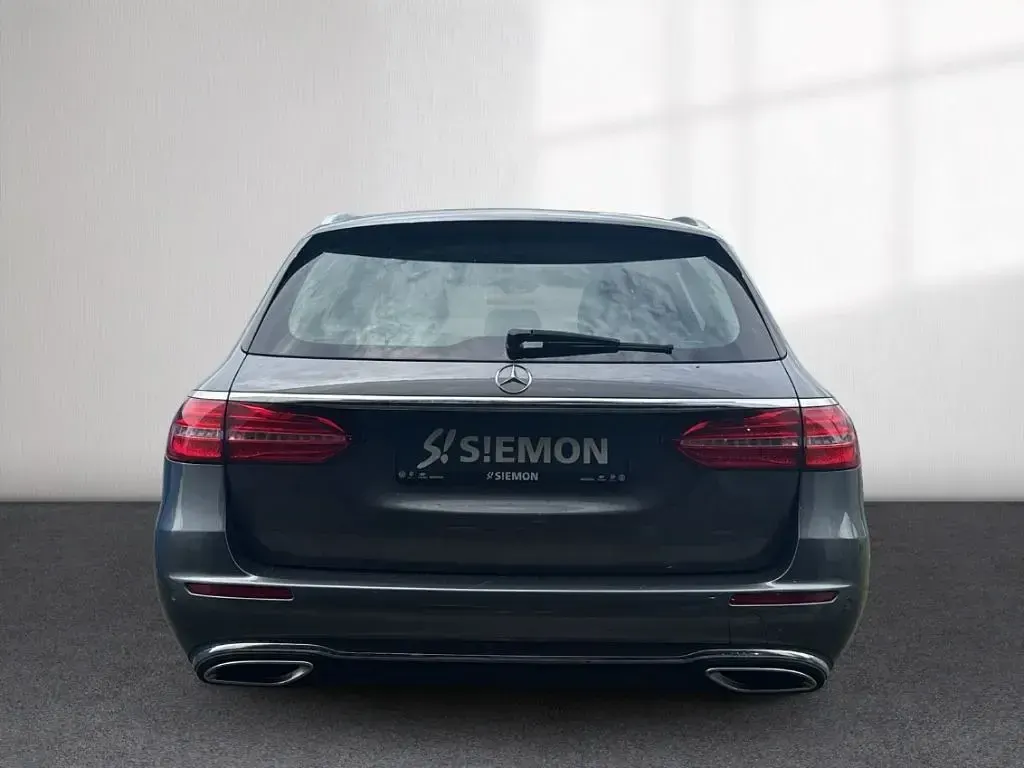 Gebraucht Mercedes E200 Avantgarde 184 PS (135 kW) 2017 Grau Kombi