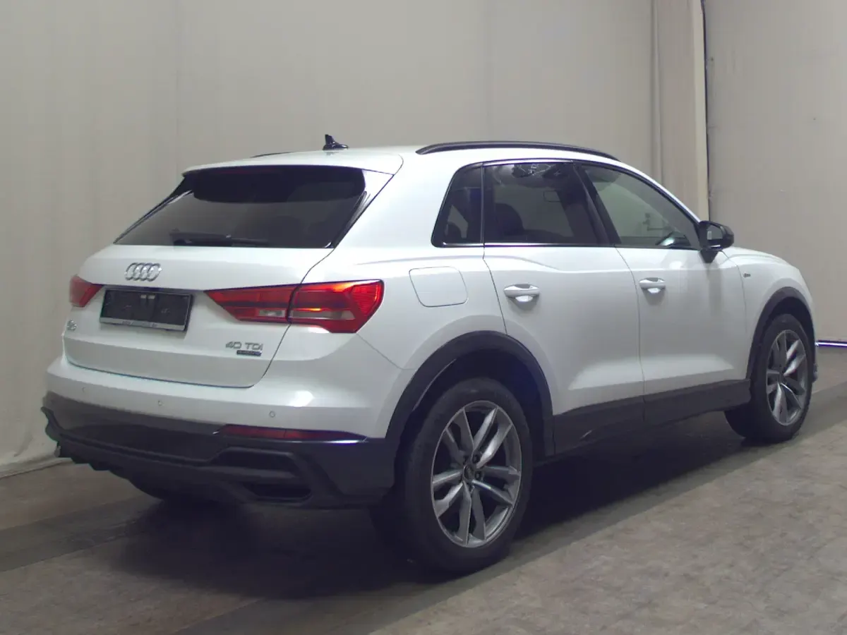 Gebraucht Audi Q3 S-Line 200 PS (147 kW) 2024 Weiss SUV