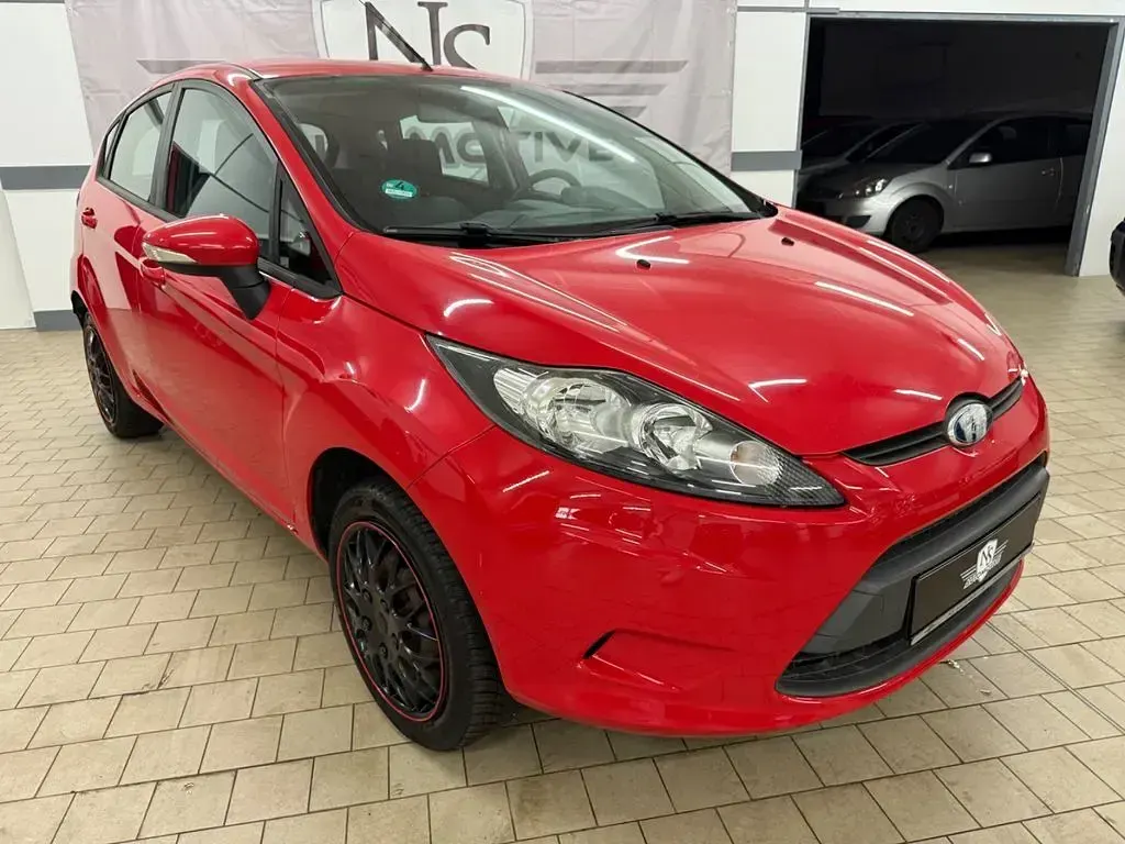 Gebraucht Ford Fiesta 82 PS (60 kW) 2009 Rot Kleinwagen