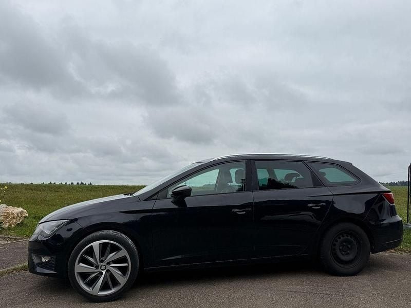 Schwarz Gebraucht 2014 Seat Leon ST FR Kombi | 9.990 € (Guter Preis) - Bild 1/4