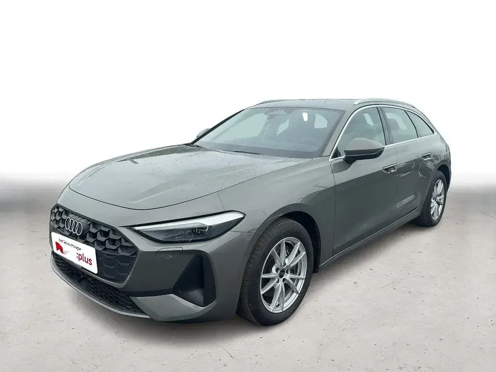 Gebraucht Audi A5 Sport 150 PS (110 kW) 2025 Chronosgrau metallic Kombi