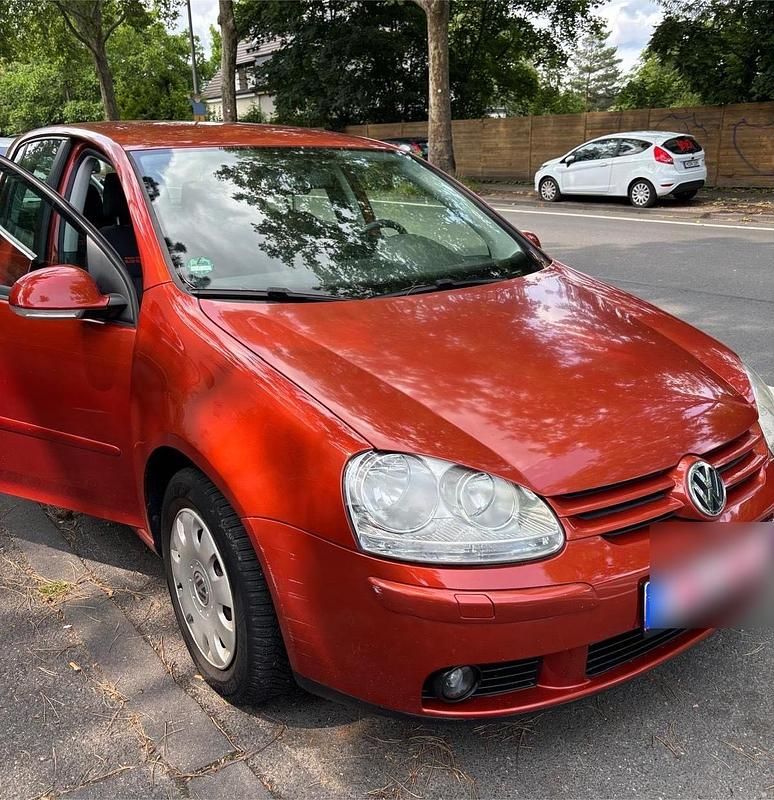 Orange Gebraucht 2006 VW Golf V Edition Kleinwagen | 3.350 € (Fairer Preis) - Bild 1/4