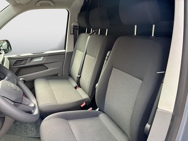 Gebraucht VW Transporter 150 PS (110 kW) 2025 Grau Van