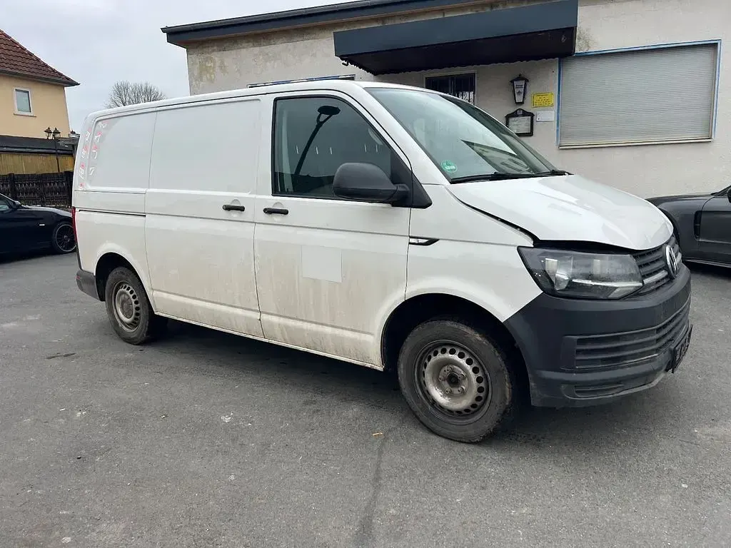 Gebraucht VW Transporter 102 PS (75 kW) 2017 Weiß Van