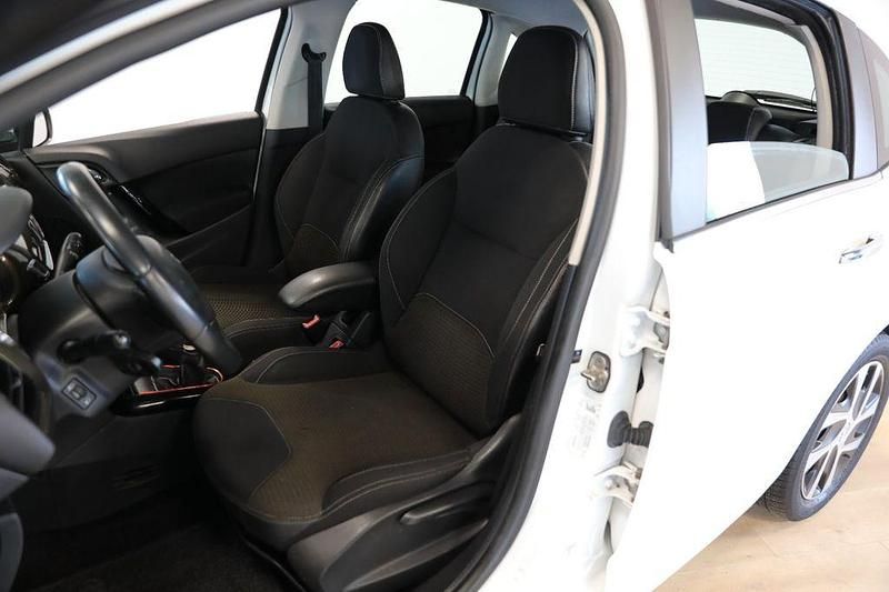 Second-hand Citroën C3 SELECTION 92 CP (67 kW) 2012 Alb Berlinǎ