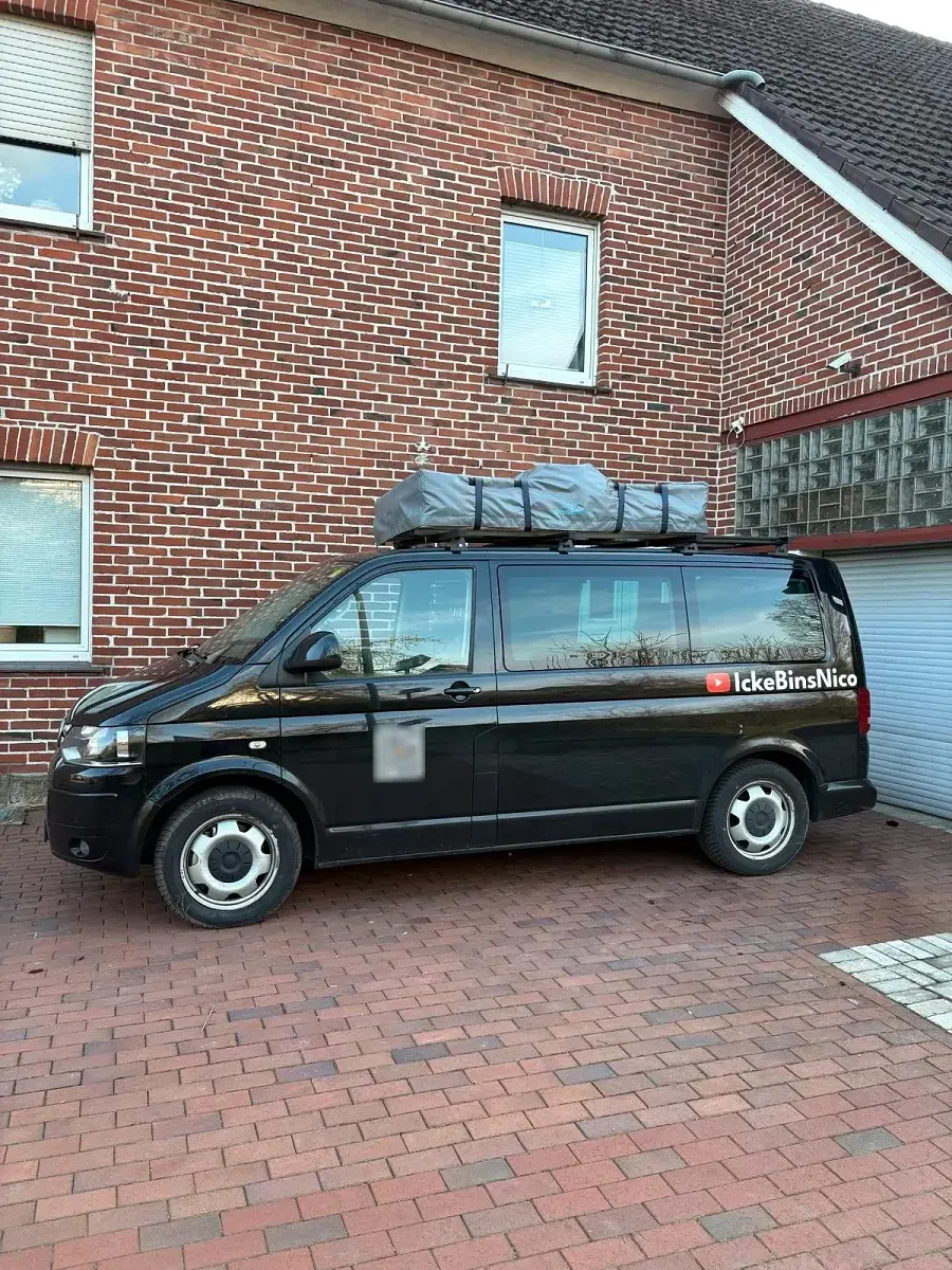 Gebraucht VW Multivan 184 PS (135 kW) 2010 Schwarz Van / Kleinbus