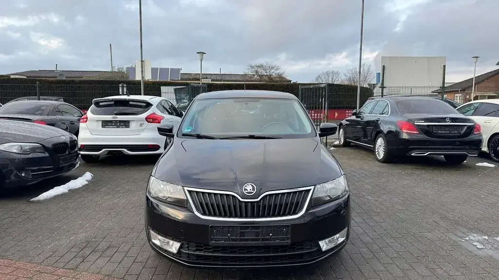 Gebraucht Skoda Rapid Ambition 90 PS (66 kW) 2014 Cerna magic/black magic Kleinwagen