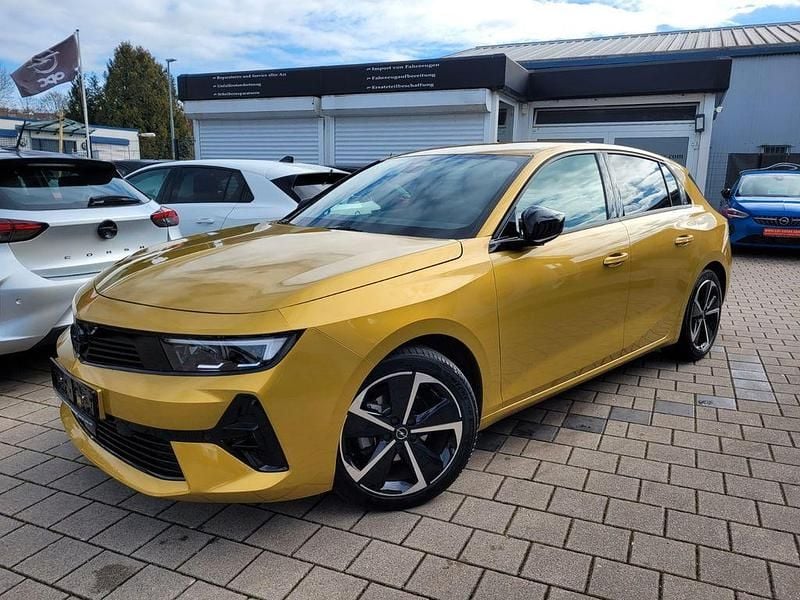 Gebraucht Opel Astra 131 PS (96 kW) 2024 Gelb Limousine