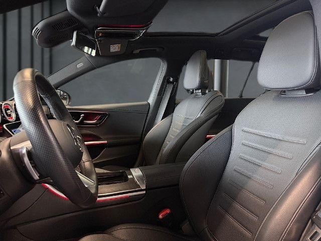 Gebraucht Mercedes C300 265 PS (194 kW) 2024