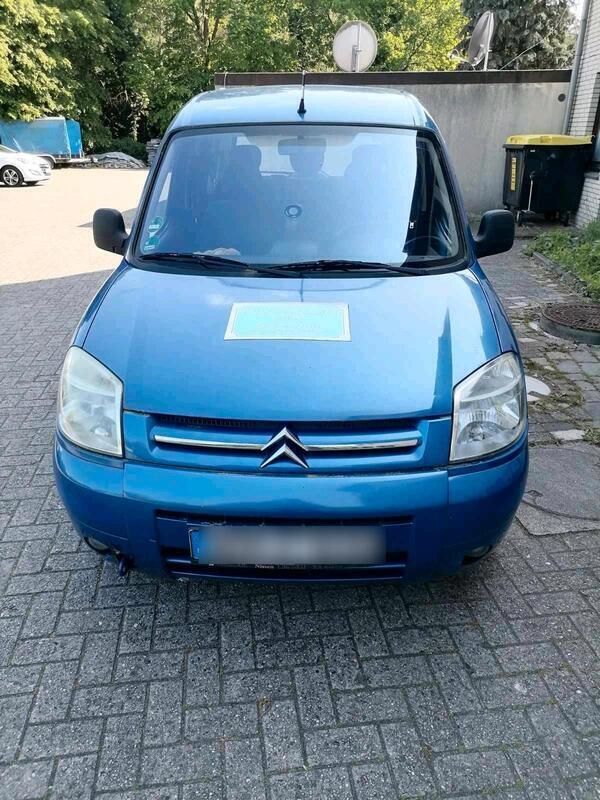Blau Gebraucht 2003 Citroën Berlingo Van / Kleinbus | 2.200 € - Bild 1/4
