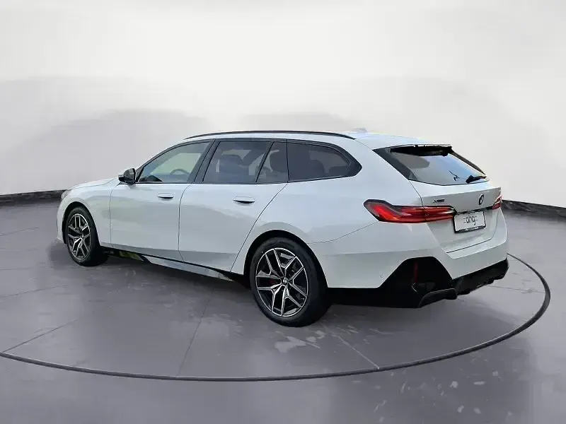 Gebraucht BMW 520 Comfort Edition 197 PS (144 kW) 2026 Weiss Kombi