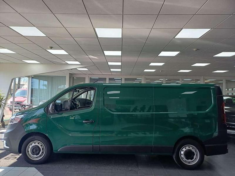 Gebraucht Renault Trafic Komfort 150 PS (110 kW) 2023 Schaumgrün Van / Kleinbus