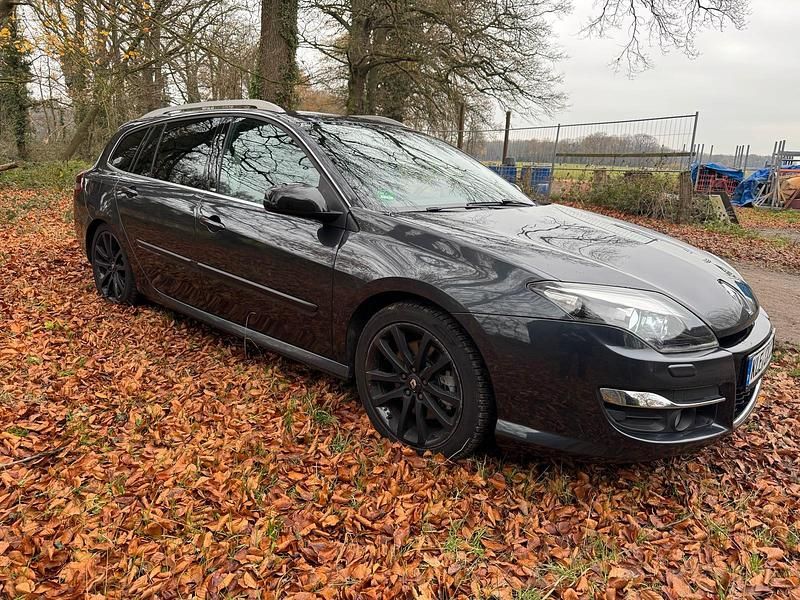 Grau Gebraucht 2010 Renault Laguna GrandTour Bose Edition Kombi | 4.899 € - Bild 1/4