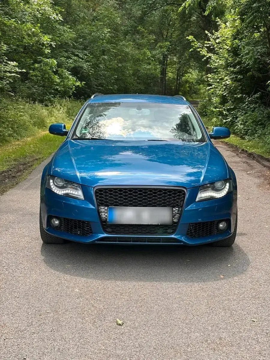 Gebraucht Audi A4 190 PS (139 kW) 2011 Blau Kombi
