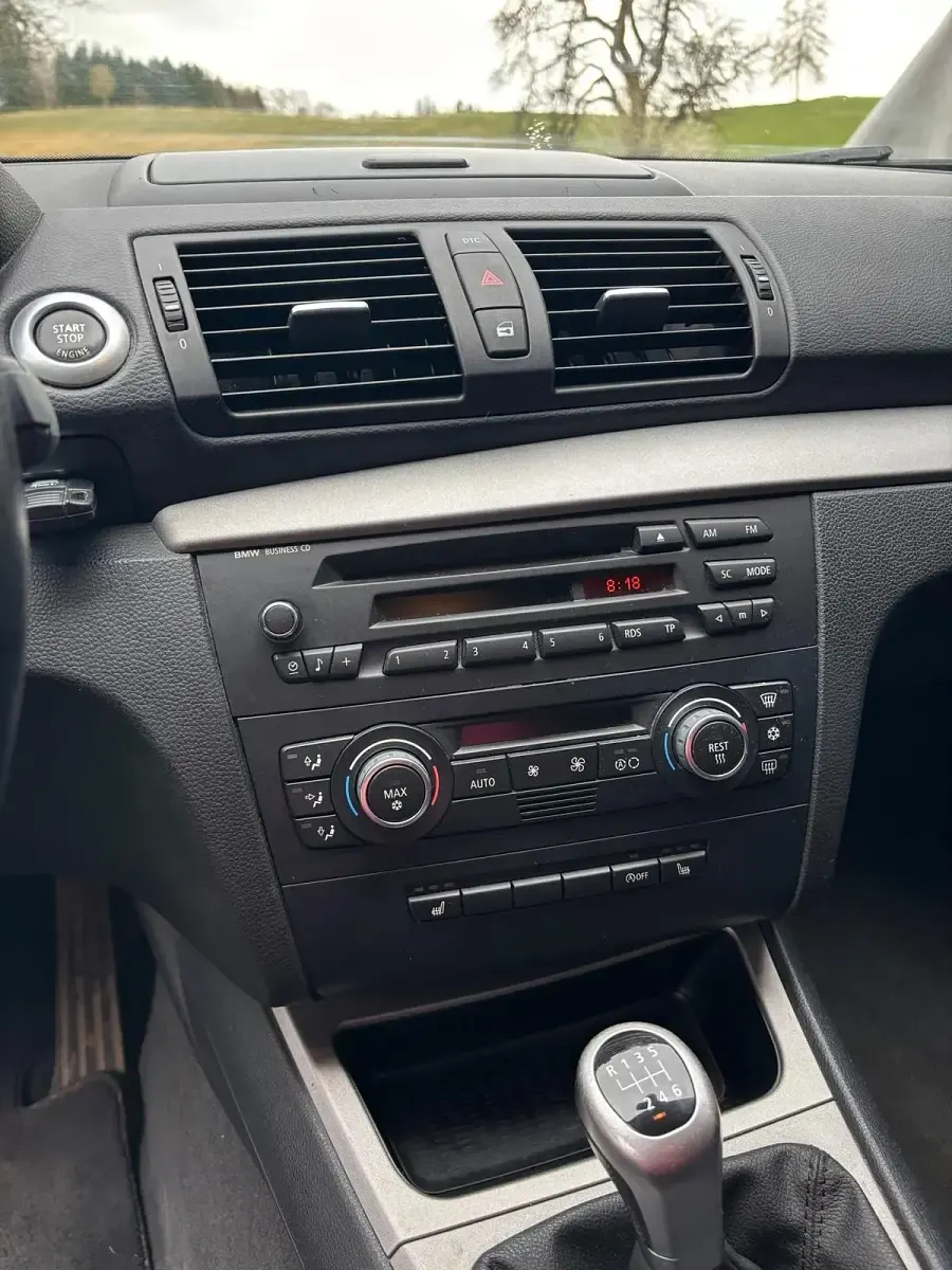 Second-hand BMW 116 116 CP (85 kW) 2009 Negru Hatchback