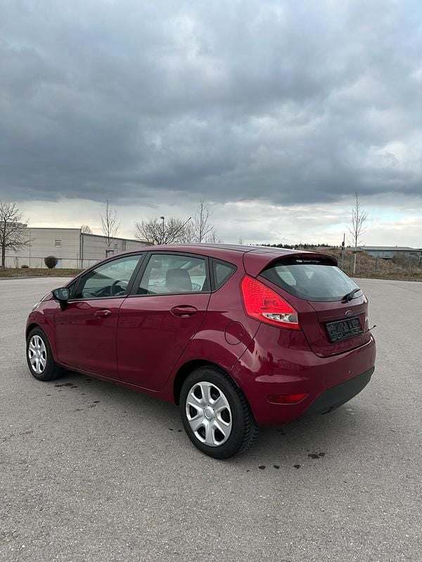 Gebraucht Ford Fiesta 60 PS (44 kW) 2010 Kleinwagen