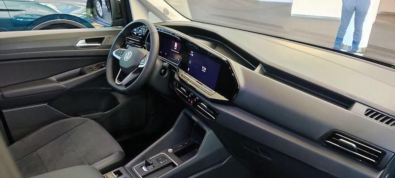 Gebraucht VW Caddy Style 115 PS (84 kW) 2024 Blau Van / Kleinbus