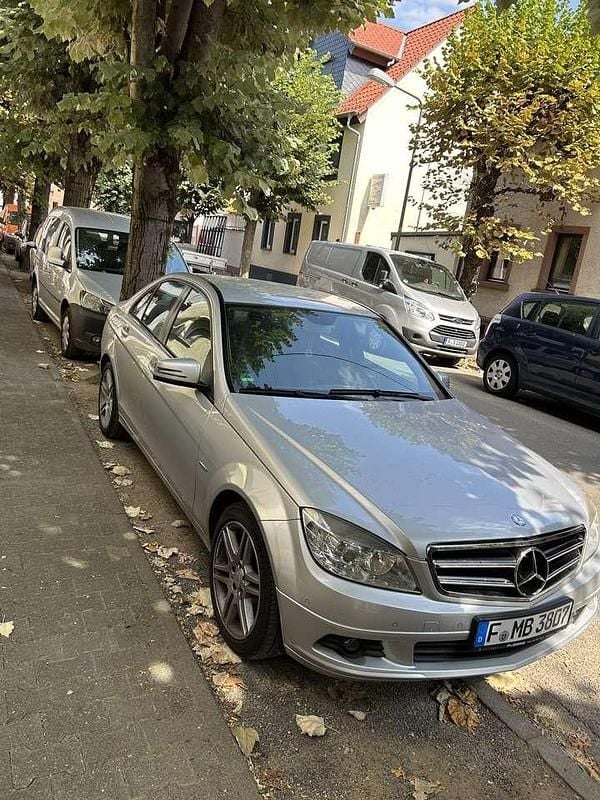Gebraucht 2010 Mercedes C180 Edition Limousine | 7.700 € (Guter Preis) - Bild 1/4