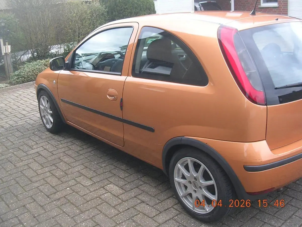 Gebraucht Opel Corsa 75 PS (55 kW) 2003 Gold Kleinwagen