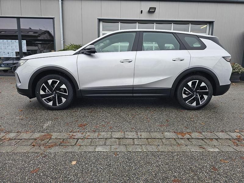 Neu Opel Grandland X Edition 145 PS (106 kW) 2025 Silber SUV