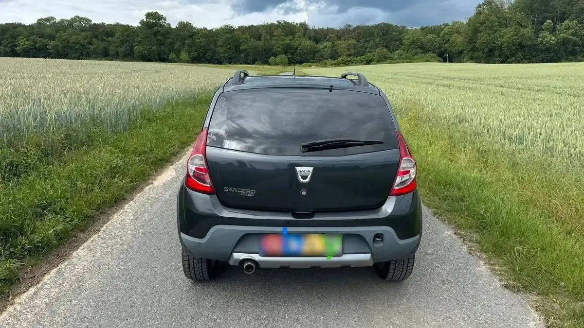 Gebraucht Dacia Sandero Stepway 87 PS (63 kW) 2010 Grau Limousine