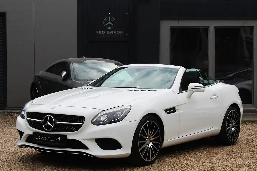 Gebraucht Mercedes SLC300 245 PS (180 kW) 2018 Polarweiss  unilack Cabrio