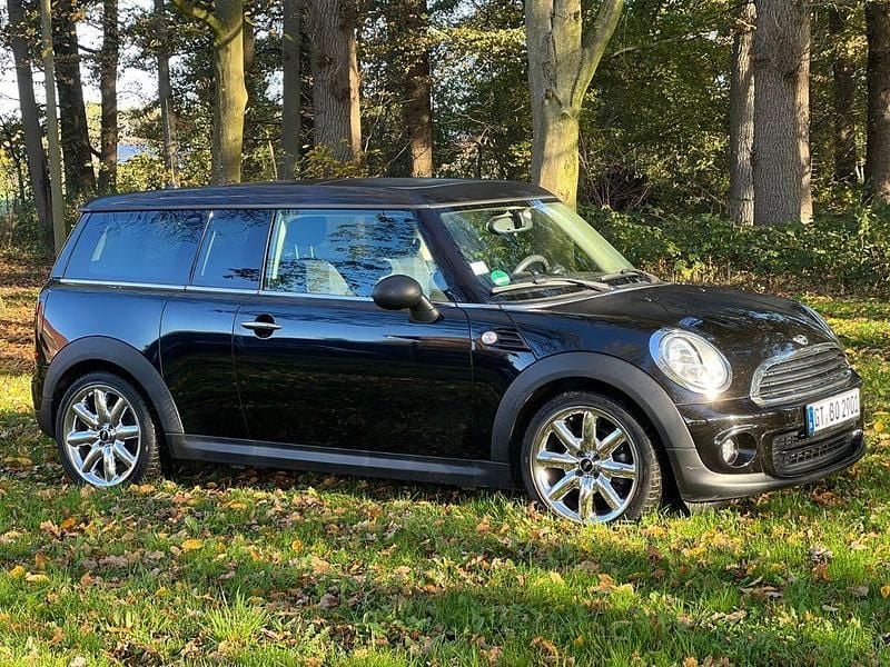 Schwarz Gebraucht 2012 Mini One Clubman Kombi | 7.900 € (Superpreis) - Bild 1/4