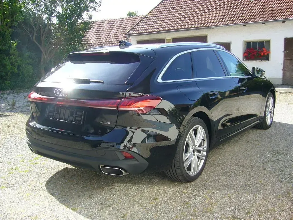 Neu Audi A5 299 PS (219 kW) 2026 Schwarz Kombi