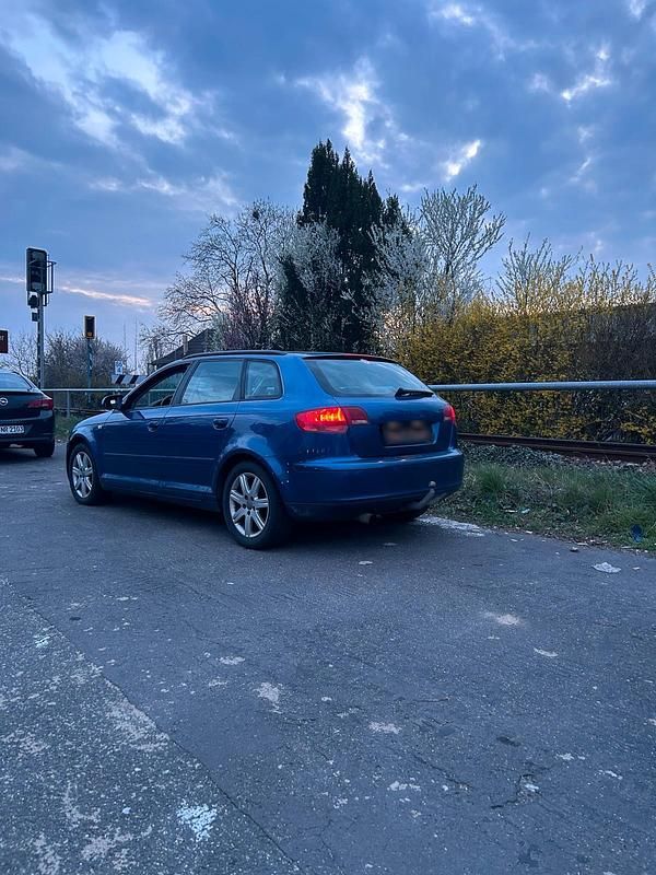 Gebraucht Audi A3 102 PS (75 kW) 2006 Blau Kleinwagen