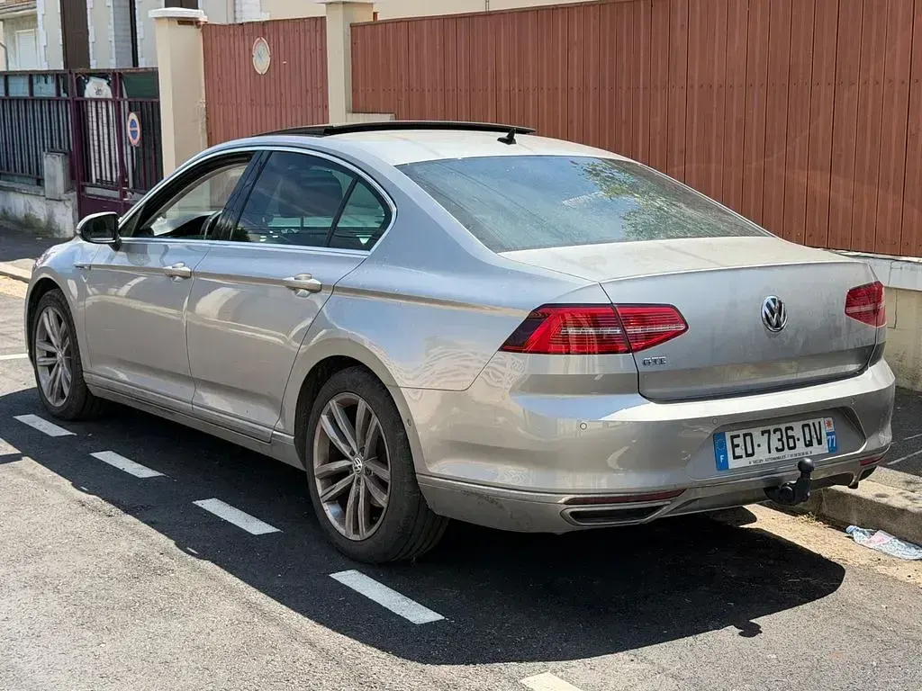 Gebraucht VW Passat GTE 218 PS (160 kW) 2016 Silber Limousine
