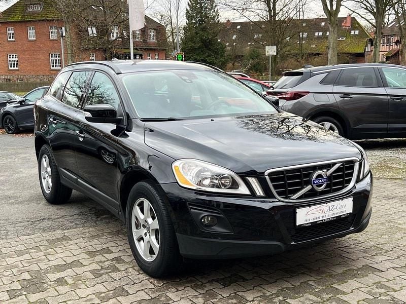 Gebraucht Volvo XC60 Kinetic 175 PS (128 kW) 2010 Schwarz SUV