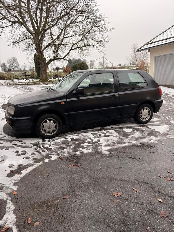 Schwarz Gebraucht 1997 VW Golf IV Coupé | 1.000 € (Guter Preis) - Bild 1/4