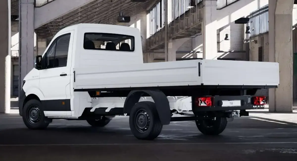 Neu MAN TGE 177 PS (130 kW) 2025 Candyweiß Van