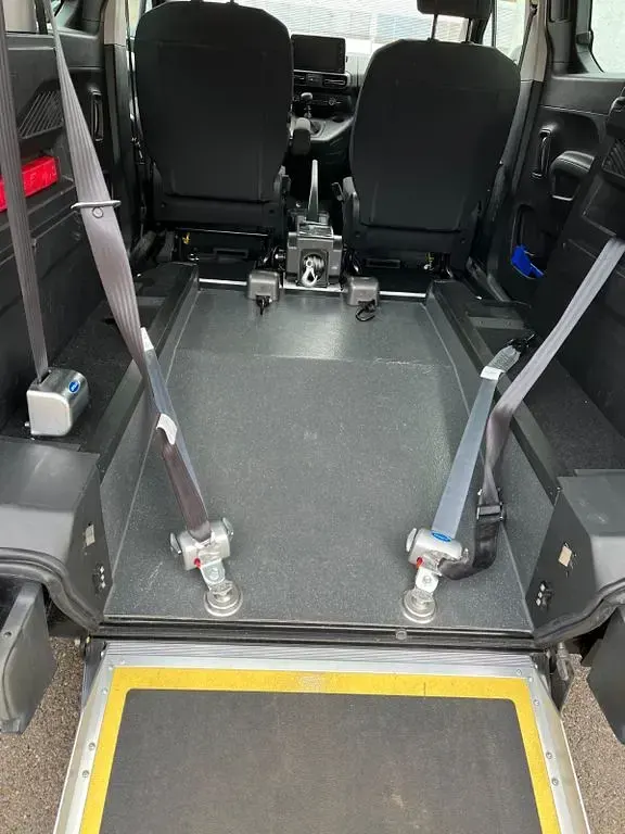 Gebraucht Opel Combo Life Edition 110 PS (80 kW) 2020 Schwarz Van / Kleinbus