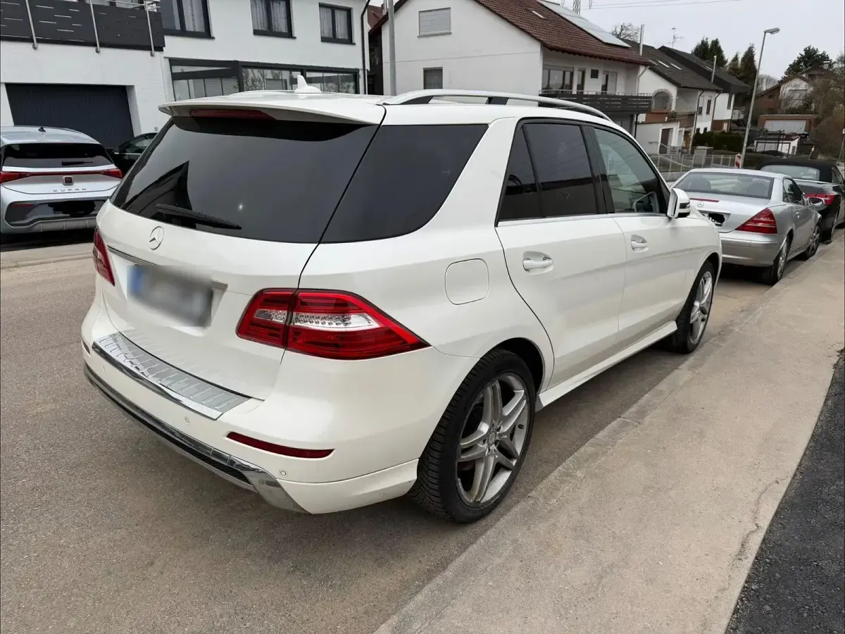 Gebraucht Mercedes ML500 AMG 408 PS (300 kW) 2014 Weiß SUV