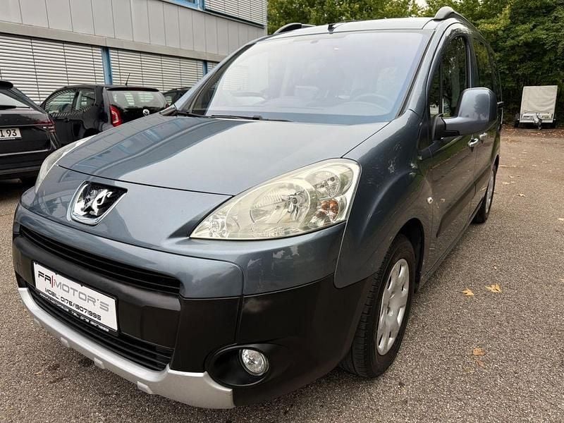 Blau Gebraucht 2008 Peugeot Partner Tepee Van / Kleinbus | 4.990 € (Fairer Preis) - Bild 1/4