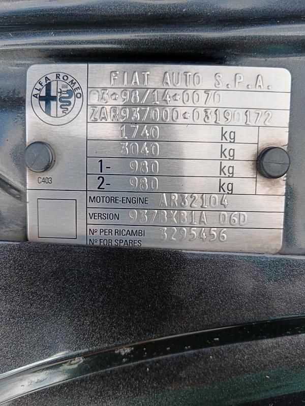 Schwarz Gebraucht 2003 Alfa Romeo 147 Distinctive Kleinwagen | 890 € (Fairer Preis) - Bild 1/4