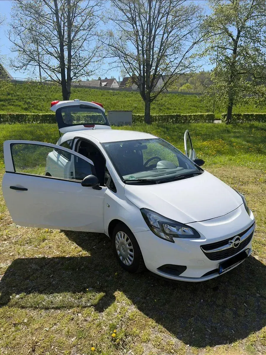 Gebraucht Opel Corsa Selection 70 PS (51 kW) 2017 Weiß Kleinwagen