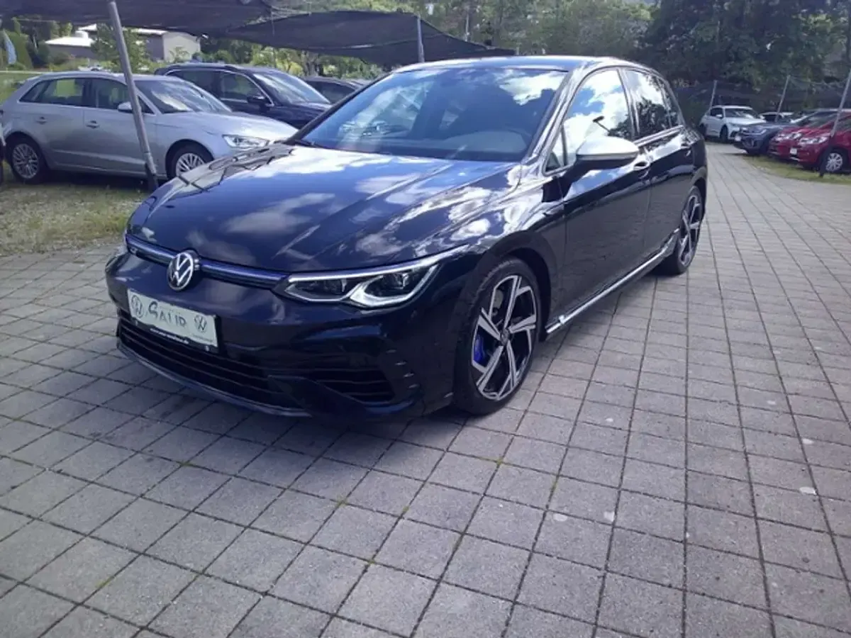 Gebraucht VW Golf VIII R 320 PS (235 kW) 2022 Deep black perleffekt Limousine