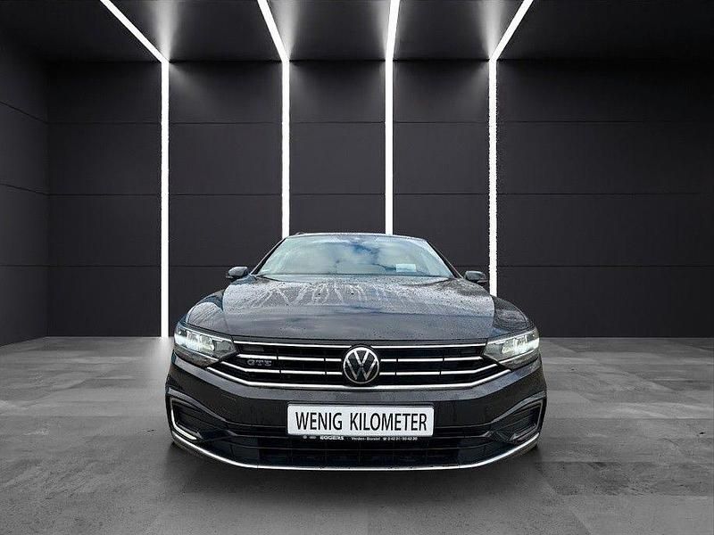 Gebraucht VW Passat GTE 156 PS (114 kW) 2021 Mangangrau Kombi