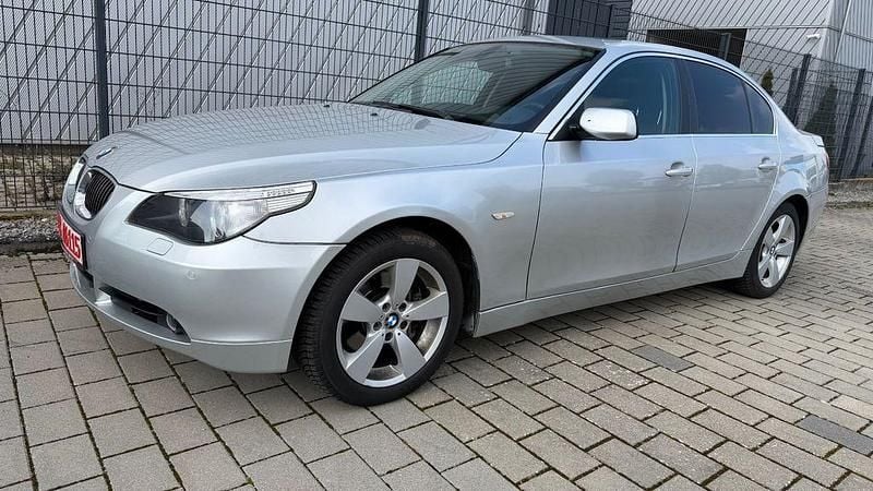 Gebraucht BMW 530 Advantage 231 PS (169 kW) 2006 Silber Limousine