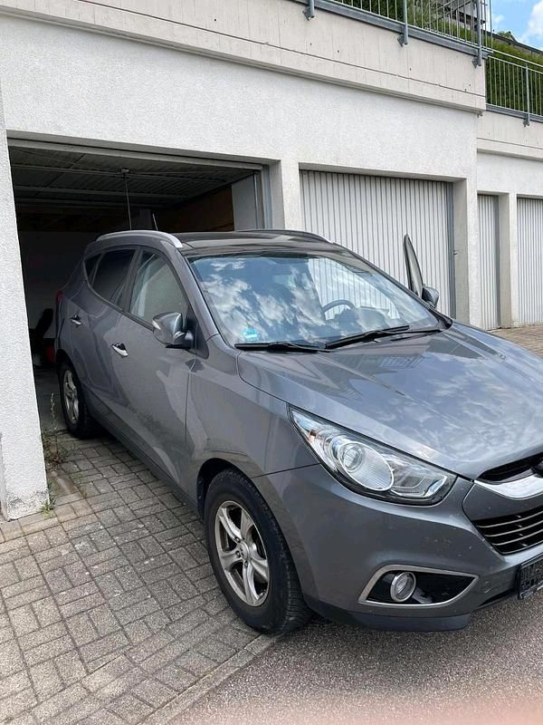 Gebraucht Hyundai ix35 185 PS (136 kW) 2012 Grau SUV