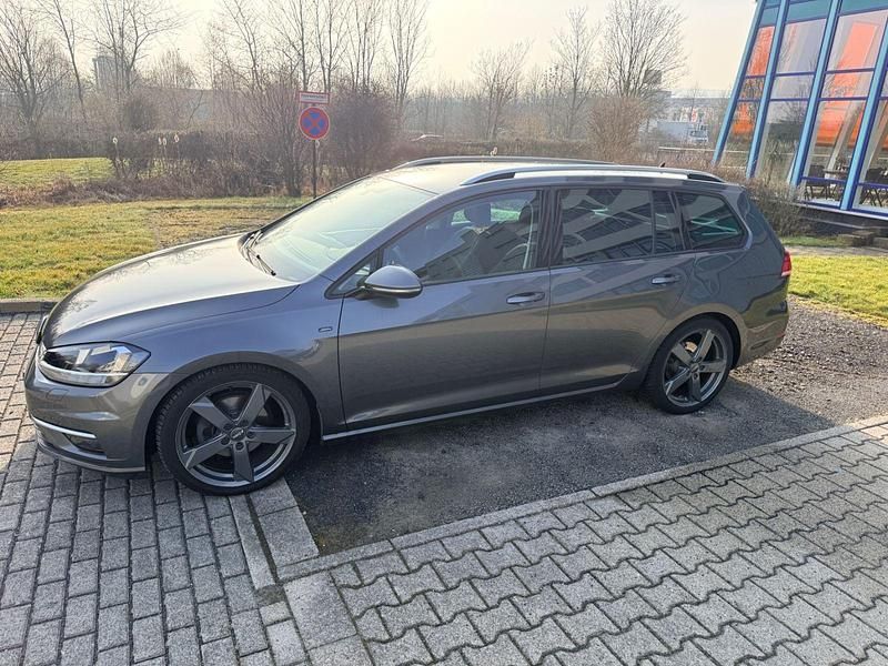 Gebraucht VW Golf VII Join 116 PS (85 kW) 2018 Grau Kombi