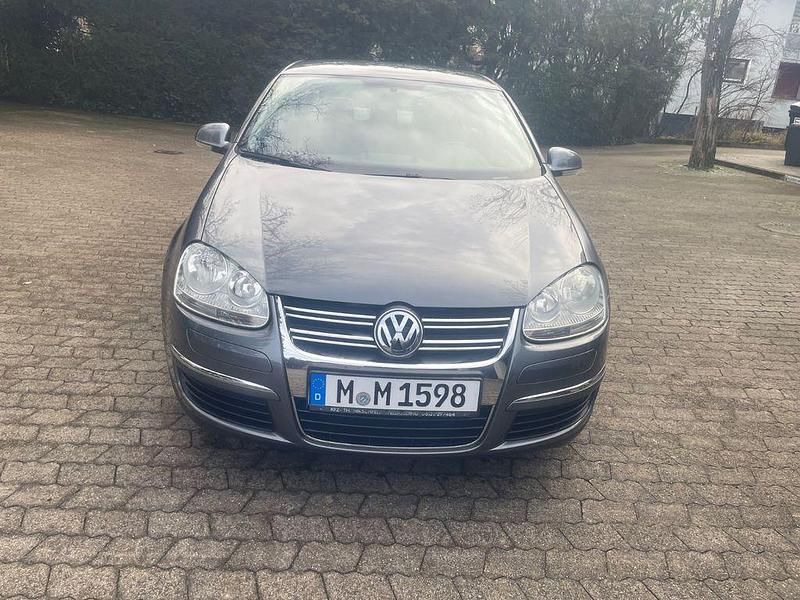Grau Gebraucht 2006 VW Jetta Comfortline Limousine | 3.250 € (Guter Preis) - Bild 1/4