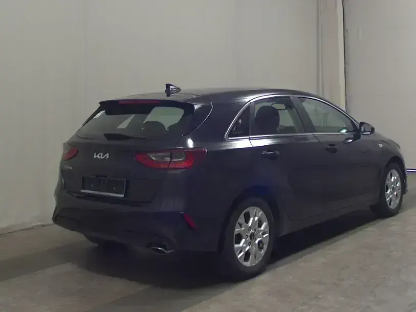 Gebraucht Kia Ceed Vision 160 PS (117 kW) 2021 Schwarz Kleinwagen