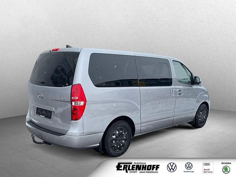 Gebraucht Hyundai H-1 Trend 170 PS (125 kW) 2019 Silber Van / Kleinbus