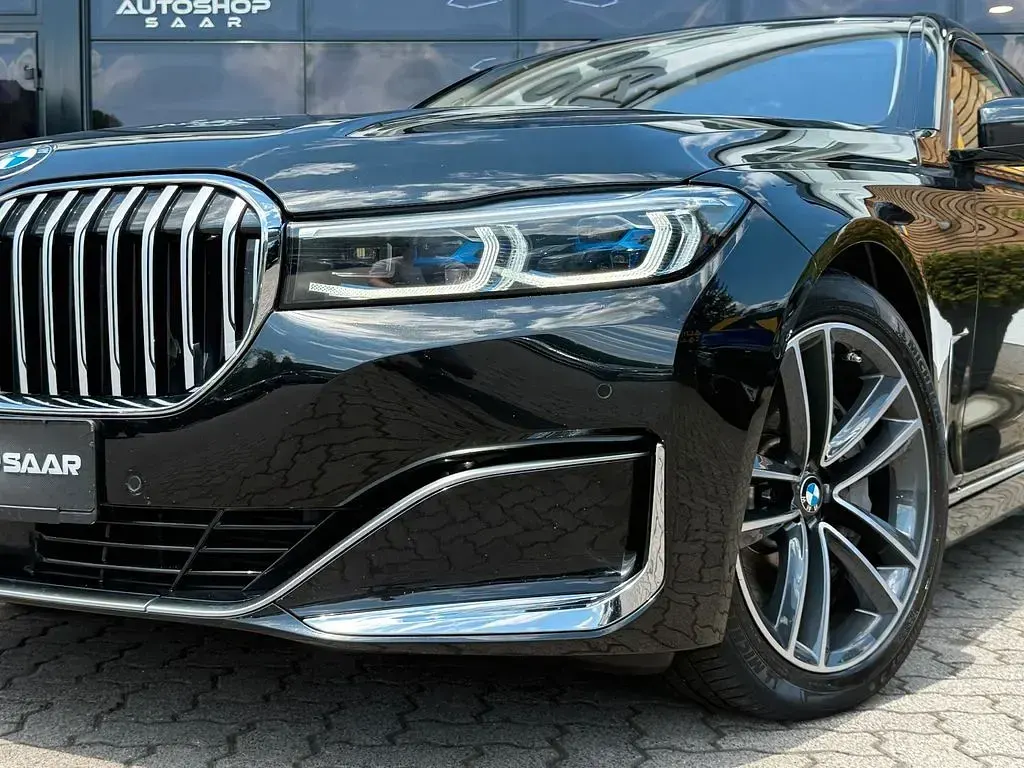 Gebraucht BMW 740 Executive 340 PS (250 kW) 2021 Schwarz Limousine